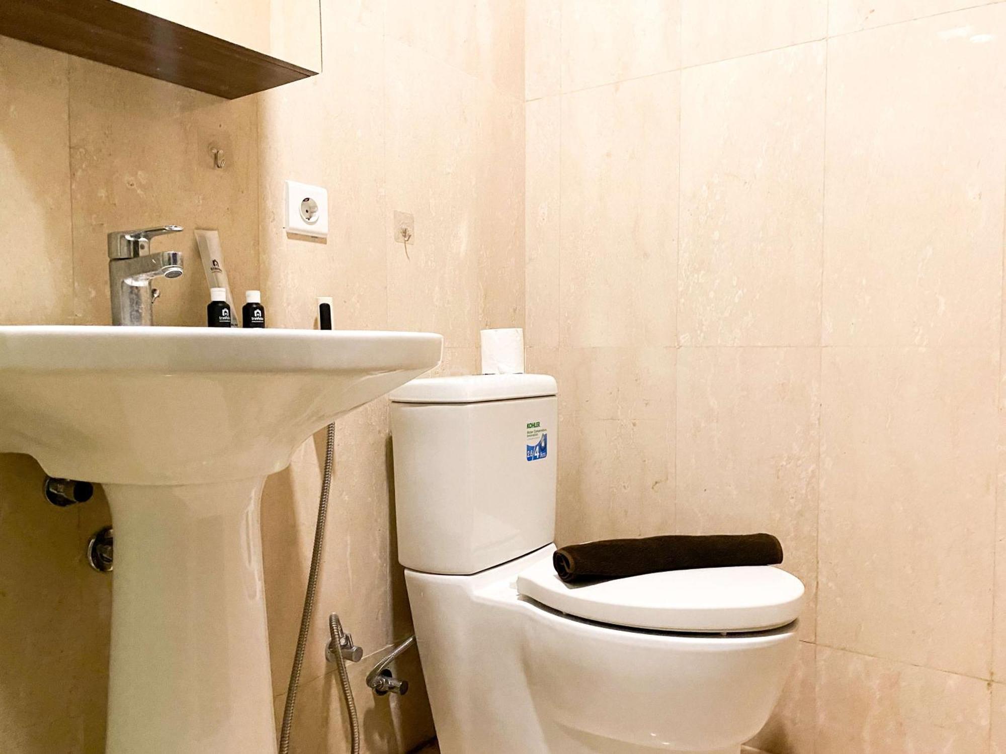 Elegant And Comfort 1br Sudirman By Travelio